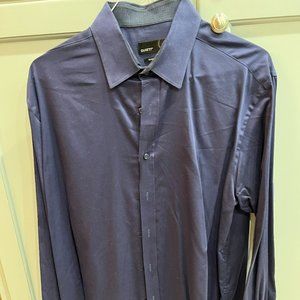 Quieti Long Sleeve Button Down Shirt